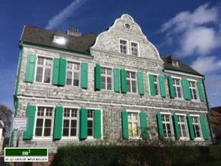 Helle, freundliche Büroetage in repräsentativem Denkmal in zentraler Lage von Solingen-Gräfrath