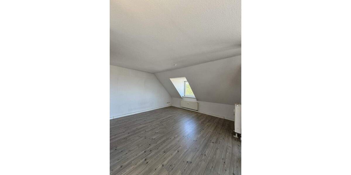 Etagenwohnung Naunhof Erdmannshain - 3 Zimmer, 97 m&sup2;, 700&euro; | Angebot:25701658