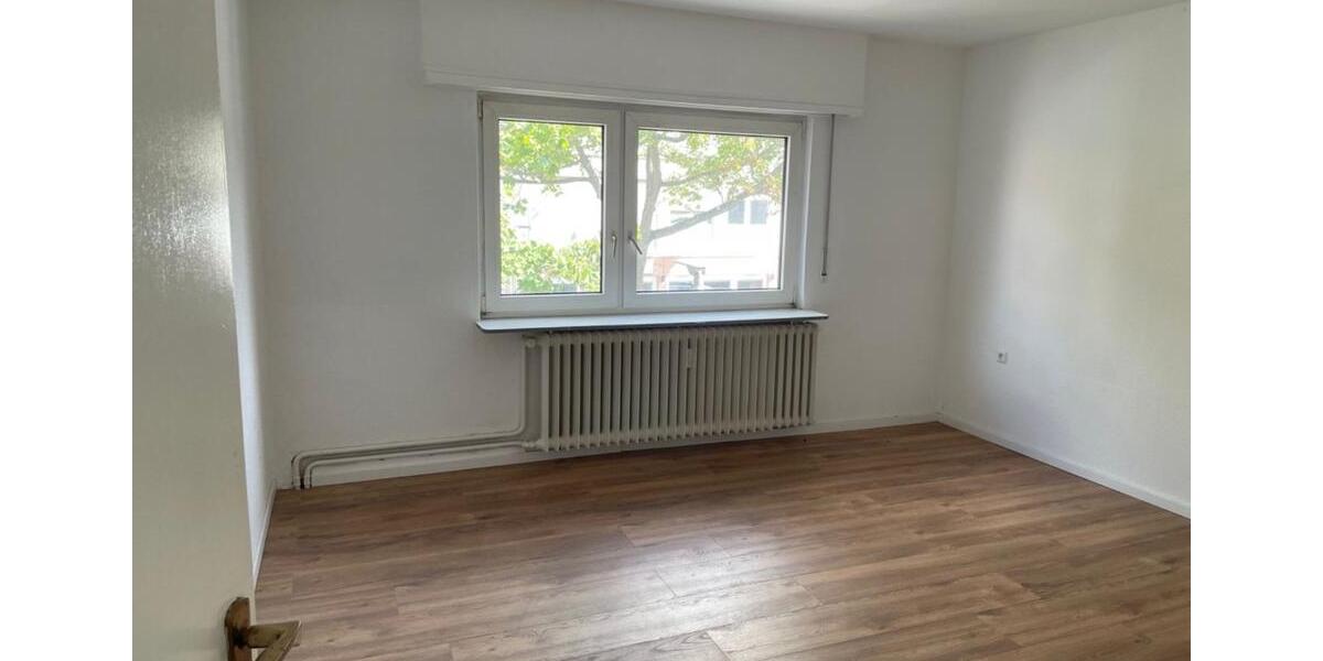 Renovierte WG-Zimmer in Ludwigshafen 5 zimmer
