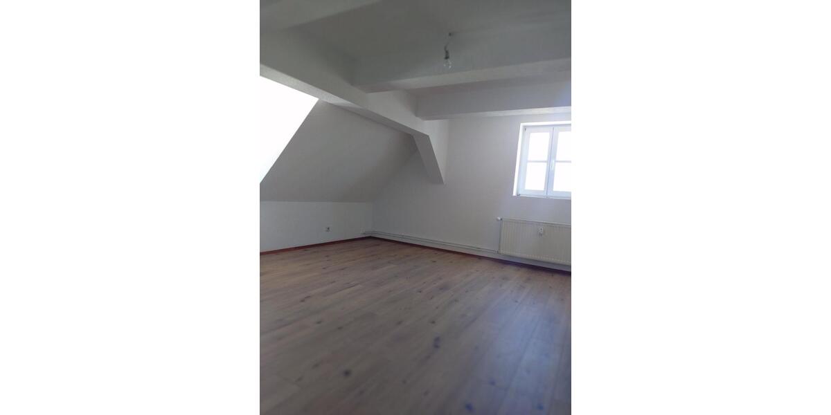 Dachgeschoßwohnung Hohe Börde - 3 Zimmer, 69 m&sup2;, 395&euro; | Angebot:26412763
