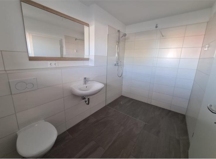 Erdgeschoßwohnung Heide - 2 Zimmer, 64 m&sup2;, 767&euro; | Angebot:25783888