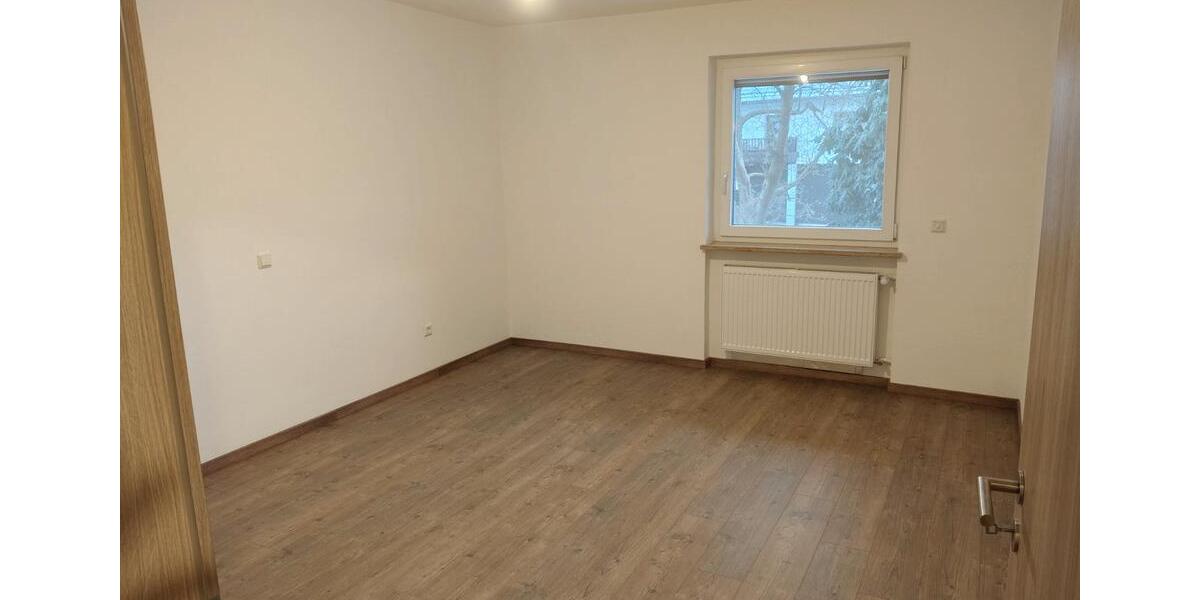 Etagenwohnung Prackenbach - 3 Zimmer, 85 m&sup2;, 670&euro; | Angebot:26169829