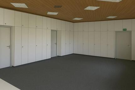 Büro in Giengen – 124 m², hell, mit Klima & Parkplätzen