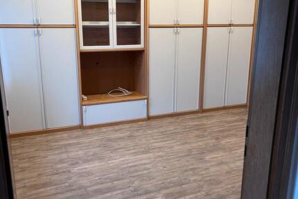Wohnung Gronau (Westfahlen) - 4 Zimmer, 15 m&sup2;, 300&euro; | Angebot:25173067