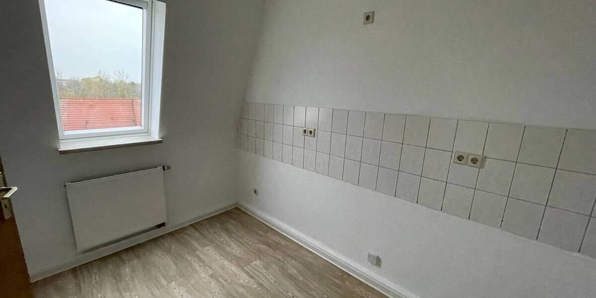 Etagenwohnung Merseburg - 3 Zimmer, 61 m&sup2;, 340&euro; | Angebot:25663962