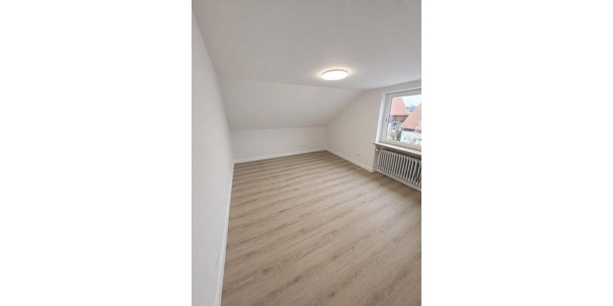 Dachgeschoßwohnung Meßkirch - 4 Zimmer, 100 m&sup2;, 880&euro; | Angebot:26112362