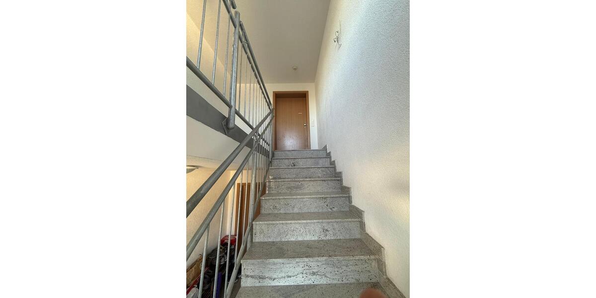Dachgeschoßwohnung Gäufelden - 2.5 Zimmer, 71 m&sup2;, 790&euro; | Angebot:26234673
