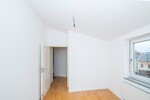 Vermietung: Helle Dachgeschosswohnung mit Balkon und Wohlfühlambiente - Dachgeschoßwohnung Cham | Angebot:24787865