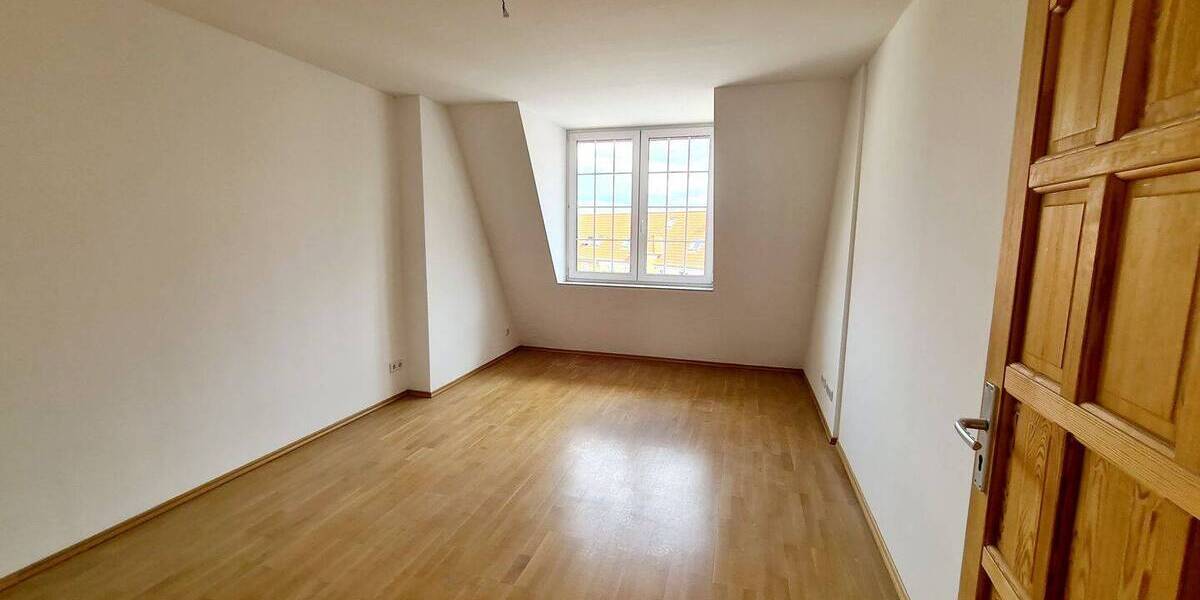Etagenwohnung Magdeburg Leipziger Str. - 4 Zimmer, 123 m&sup2;, 1.000&euro; | Angebot:26835614