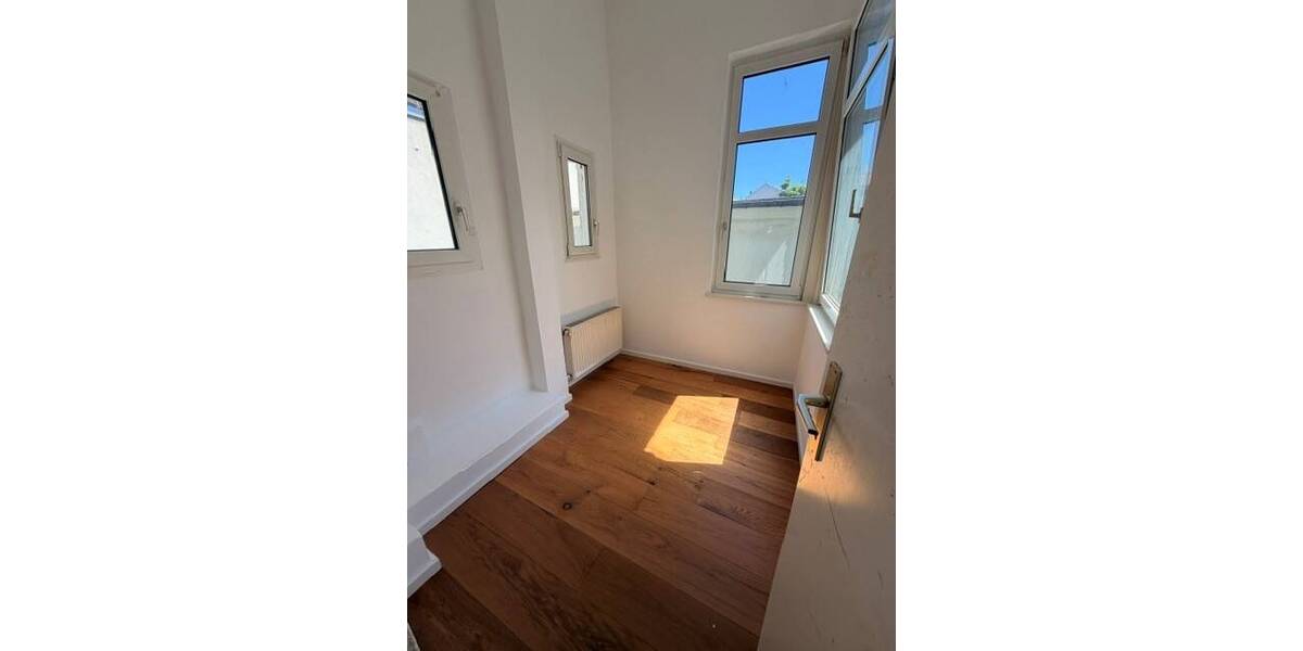 Etagenwohnung Fürth Innenstadt - 4 Zimmer, 90 m&sup2;, 980&euro; | Angebot:26751025