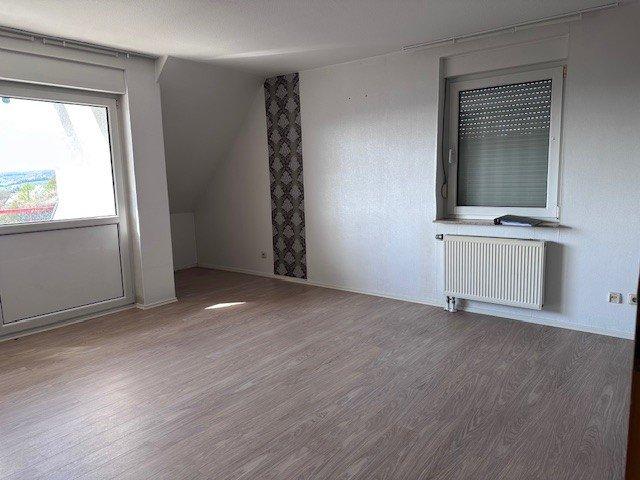 Dachgeschoßwohnung Bad Zwesten - 4 Zimmer, 92 m&sup2;, 644&euro; | Angebot:23138166