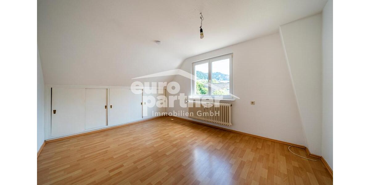 Dachgeschoßwohnung Idar-Oberstein Oberstein - 4 Zimmer, 96 m&sup2;, 550&euro; | Angebot:25017531