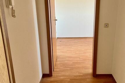 frei ab 01.01.2026 - Helle 1-Raum-Dachgeschosswohnung – ideal für junge Leute 1 zimmer