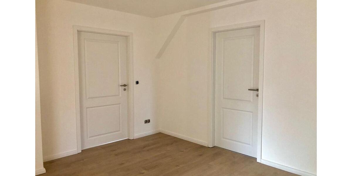 Dachgeschoßwohnung Faßberg - 3 Zimmer, 140 m&sup2;, 930&euro; | Angebot:25963342
