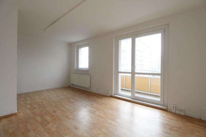 Wohnung zum Mieten in Magdeburg 316,40 € 56.5 m² 3 zimmer