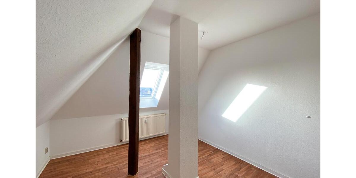 Dachgeschoßwohnung Naumburg (Saale) - 3 Zimmer, 79 m&sup2;, 500&euro; | Angebot:25719590