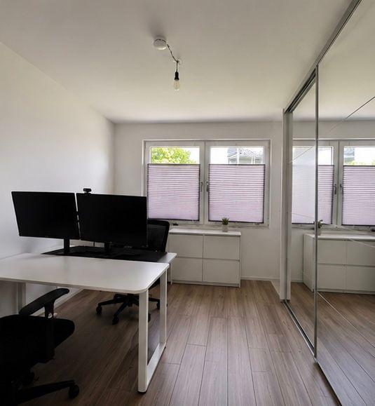 Etagenwohnung Wedel - 3 Zimmer, 93 m&sup2;, 1.300&euro; | Angebot:26672485