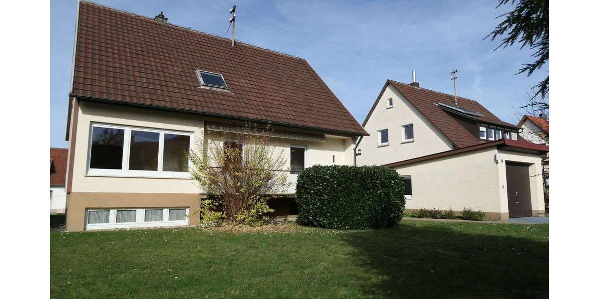 Haus zum Mieten in Mössingen 1.800 € 135 m² 5.5 zimmer