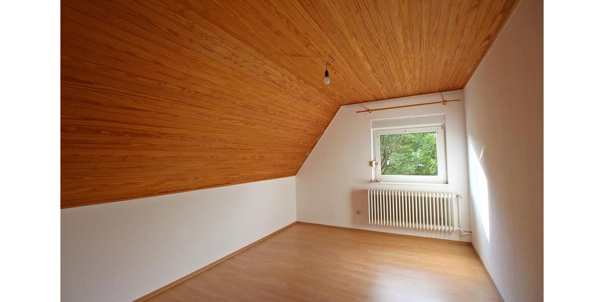 Einfamilienhaus Uplengen - 5 Zimmer, 131 m&sup2;, 850&euro; | Angebot:25546765