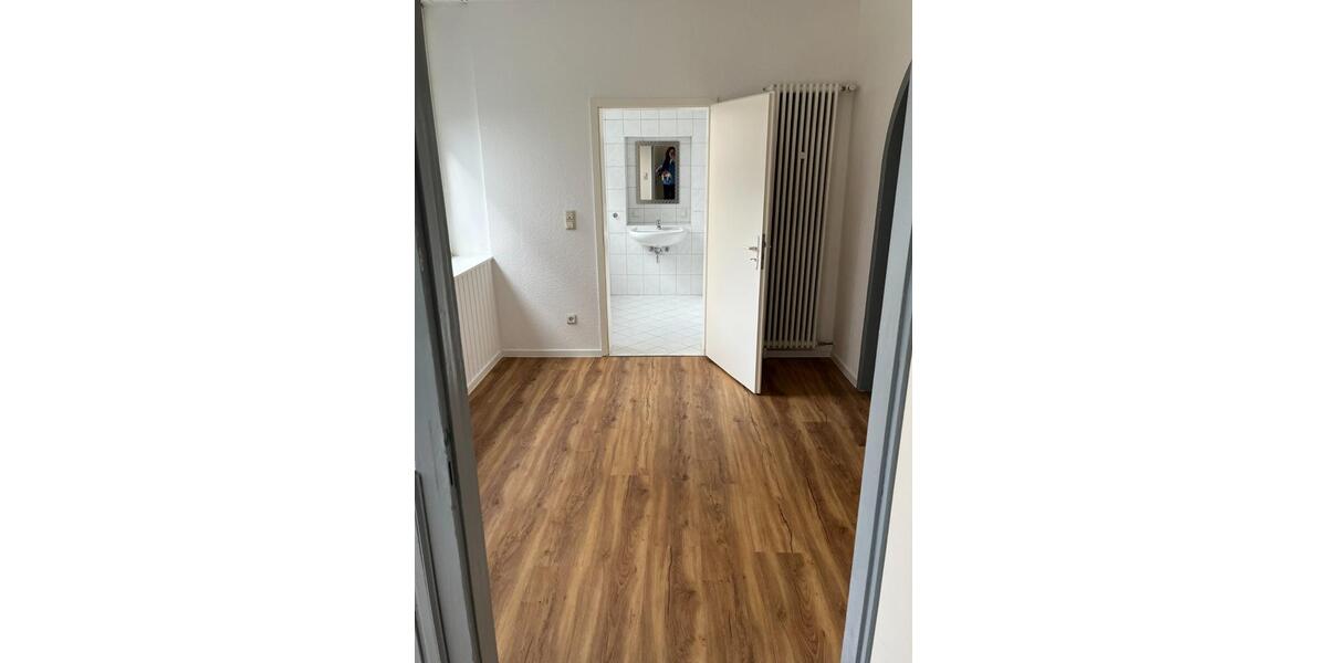 Einfamilienhaus Ottweiler - 3 Zimmer, 90 m&sup2;, 675&euro; | Angebot:25439582