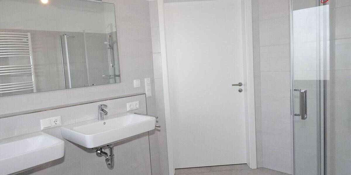 Etagenwohnung Wiesmoor Wiesederfehn - 3 Zimmer, 100 m&sup2;, 1.100&euro; | Angebot:25938375