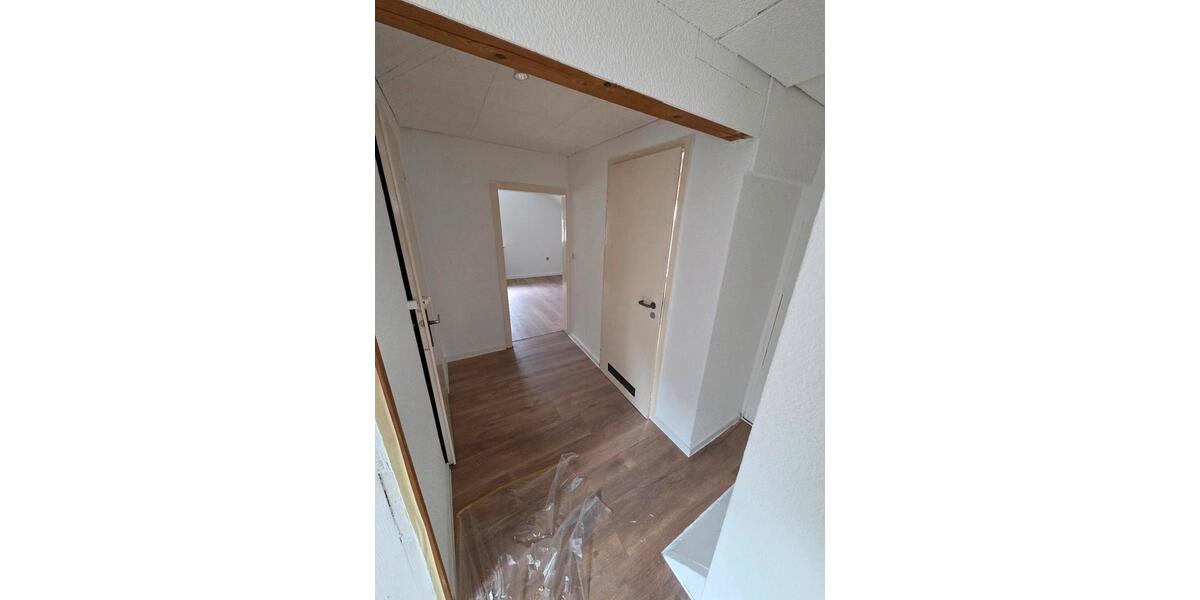 Dachgeschoßwohnung Gummersbach - 2 Zimmer, 60 m&sup2;, 430&euro; | Angebot:26567451