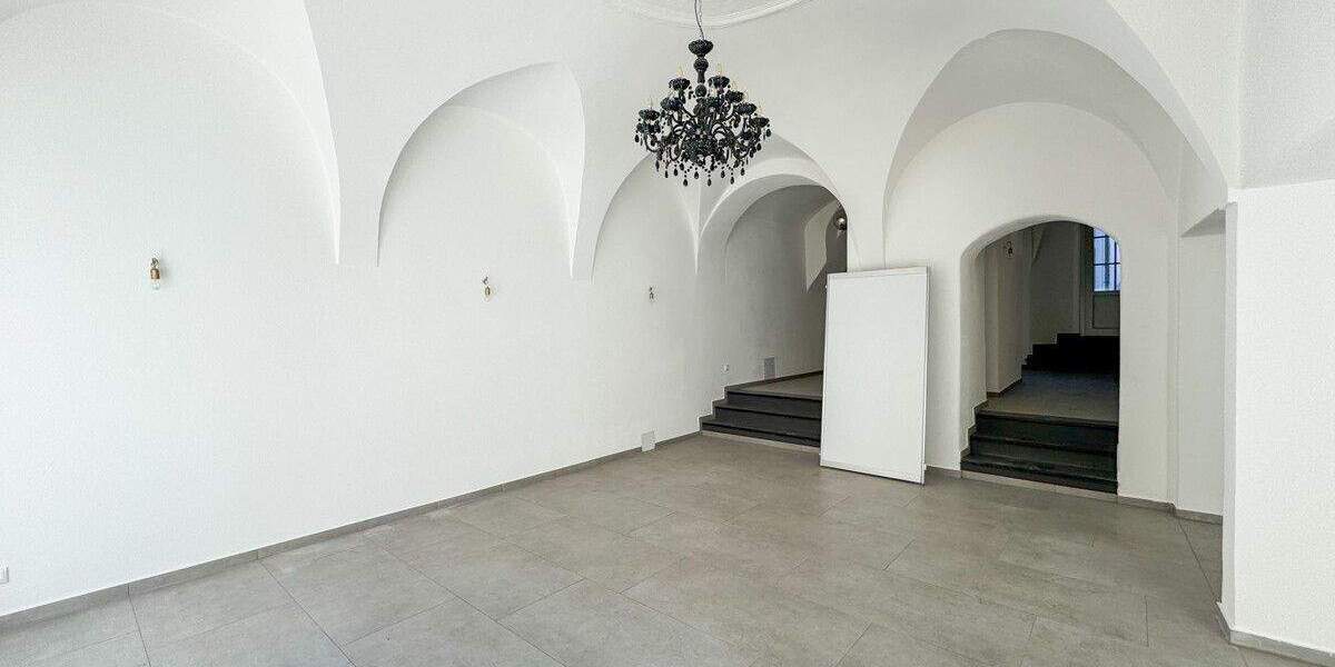 Gewerbeobjekt Schwarzenberg Hofgarten - 5 Zimmer, 1.800&euro; | Angebot:25744566