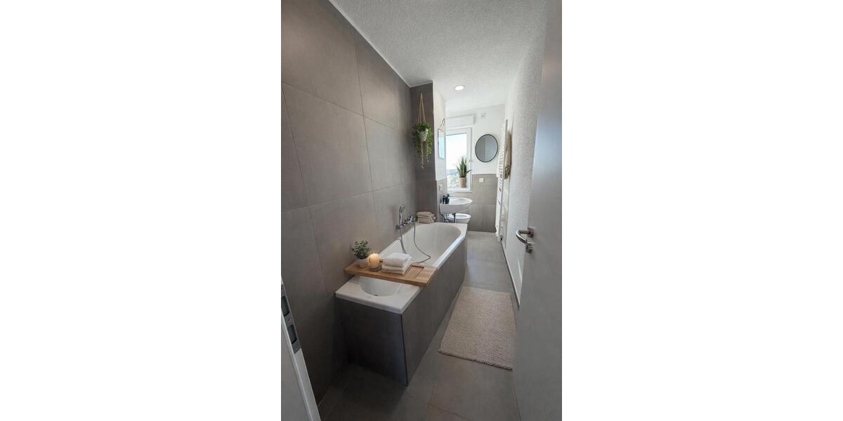 Etagenwohnung Hettstedt - 4 Zimmer, 72 m&sup2;, 645&euro; | Angebot:26001642