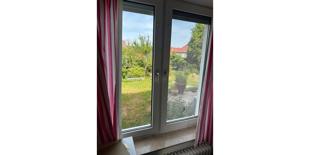Maisonettenwohnung Stuttgart Vaihingen - 5 Zimmer, 140 m&sup2;, 2.150&euro; | Angebot:26548944