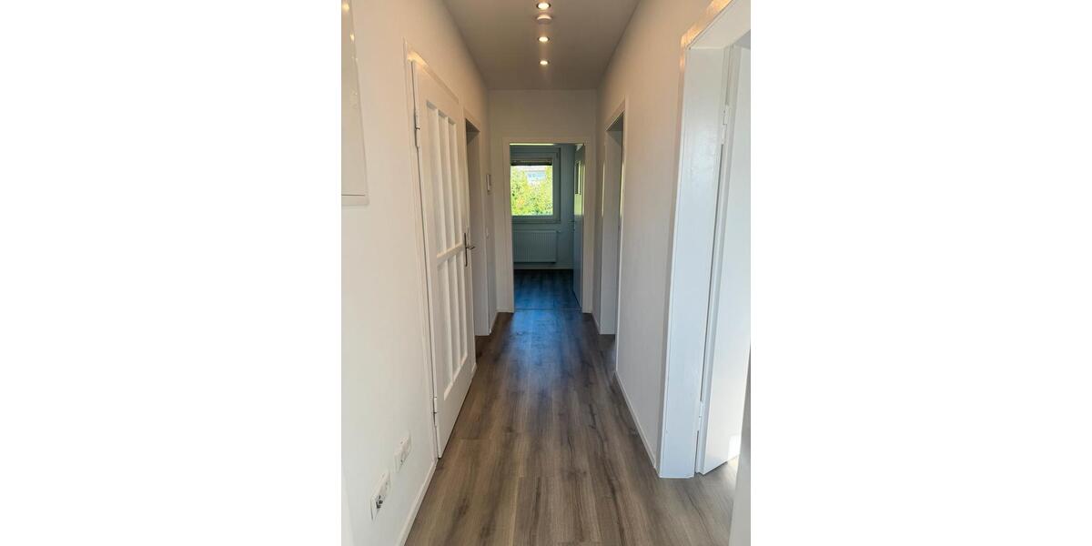 Dachgeschoßwohnung Erbach - 3 Zimmer, 65 m&sup2;, 700&euro; | Angebot:25843162