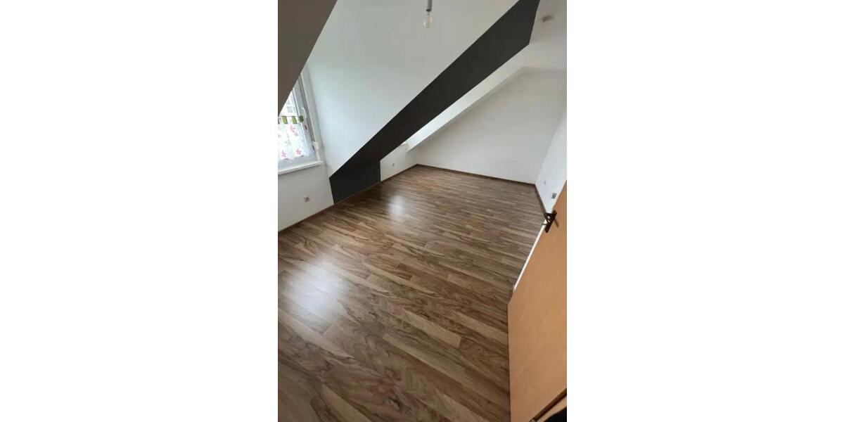 Dachgeschoßwohnung Beverungen - 3 Zimmer, 73 m&sup2;, 650&euro; | Angebot:26621713