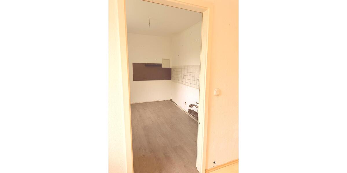 Etagenwohnung Krefeld Gellep-Stratum - 2 Zimmer, 68 m&sup2;, 890&euro; | Angebot:26396513