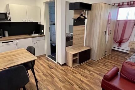 Modernes möbliertes Apartment Studio nahe Messe und Stadtzentrum