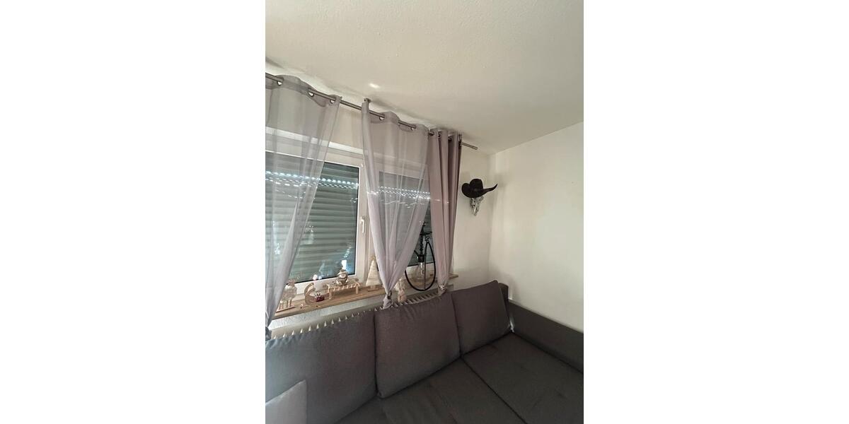 Hochparterre Würzburg Heuchelhof - 1 Zimmer, 32 m&sup2;, 555&euro; | Angebot:26277320