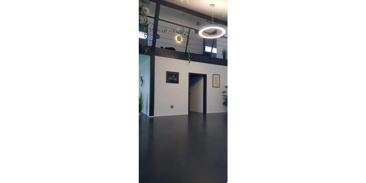 Gewerbeobjekt Kitzingen - 3 Zimmer, 190 m&sup2;, 1.495&euro; | Angebot:25240854