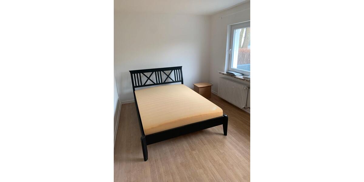 WG Zimmer ab sofort im Einfamilienhaus in Hamburg-Bergedorf 4 zimmer