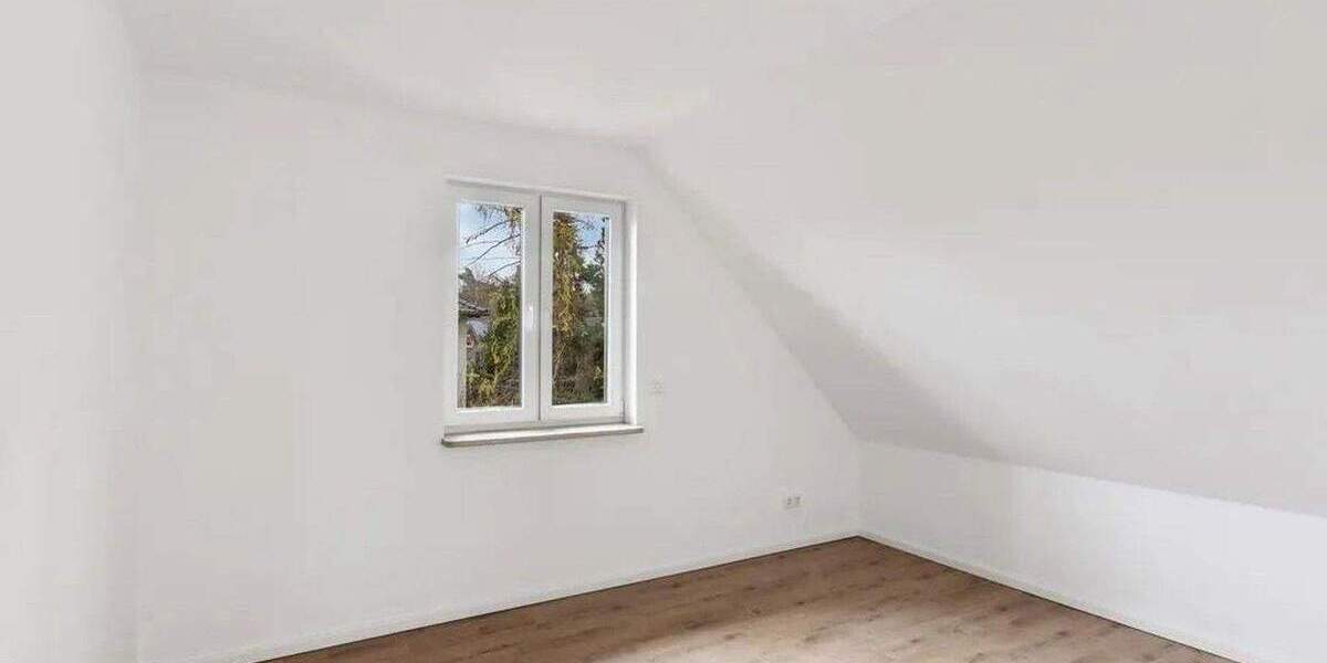 Etagenwohnung Königs Wusterhausen Wernsdorf - 2 Zimmer, 81 m&sup2;, 1.200&euro; | Angebot:25734749