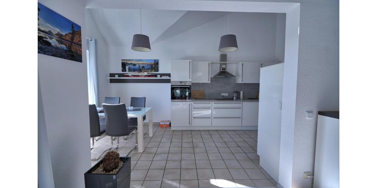 Dachgeschoßwohnung Wiehl - 2 Zimmer, 82 m&sup2;, 1.000&euro; | Angebot:26618868