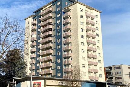 Ansprechende, zentral gelegene 2-Zimmer-Wohnung mit großem Westbalkon und Fernsicht in Zuffenhausen 2 zimmer