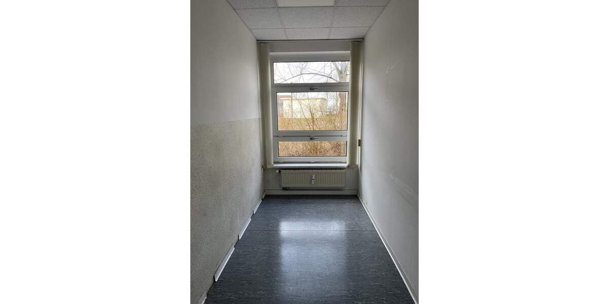 Gewerbeobjekt Bischofswerda - 1 Zimmer, 443 m&sup2;, 4.420&euro; | Angebot:25708967