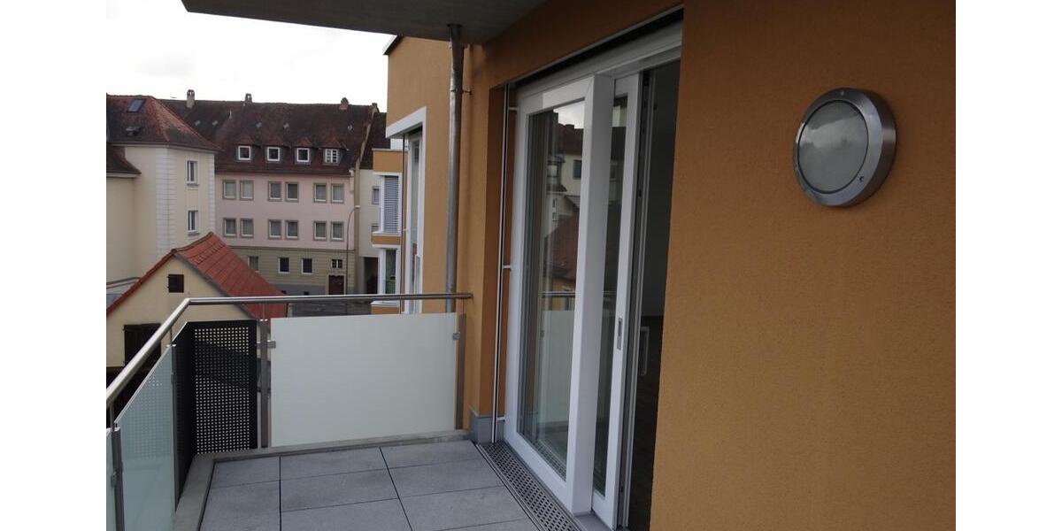 Etagenwohnung Ansbach - 3 Zimmer, 95 m&sup2;, 990&euro; | Angebot:25374536