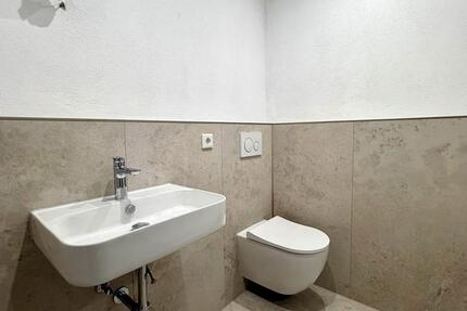 Haus Riedenburg - 4 Zimmer, 140 m&sup2;, 1.200&euro; | Angebot:25932595