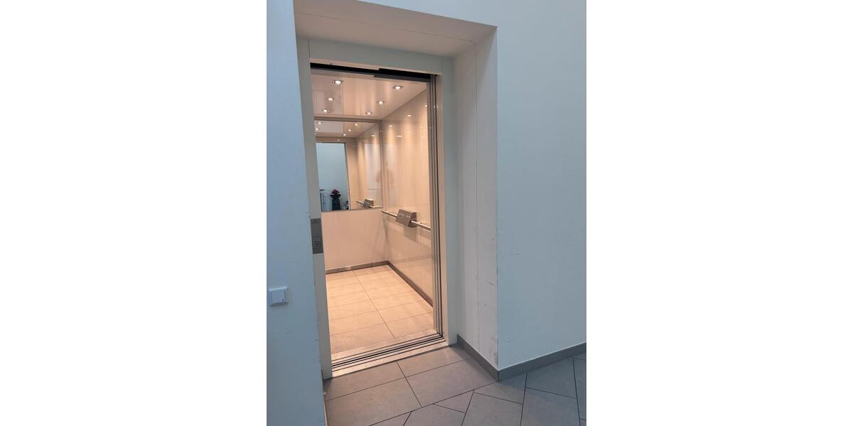 Wohnung für Senioren barrierefreie, in hervorragender Lage 2 zimmer