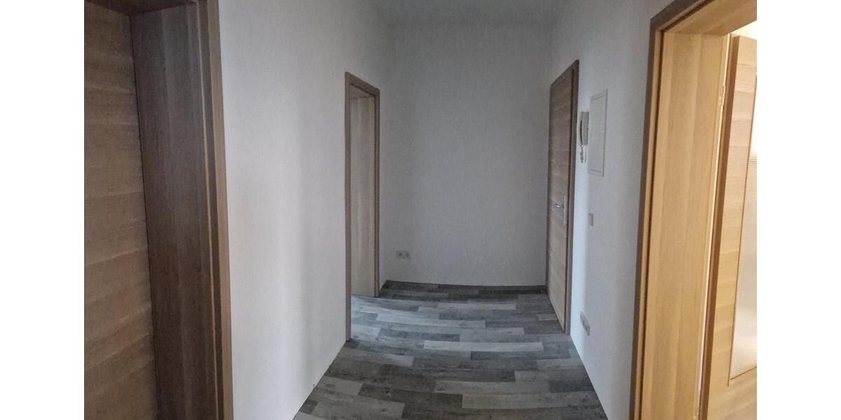 Etagenwohnung Hartmannsdorf - 3 Zimmer, 70 m&sup2;, 500&euro; | Angebot:26637270