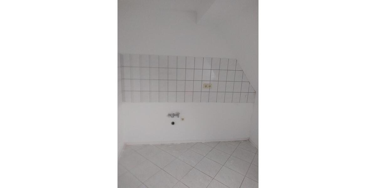 Dachgeschoßwohnung Menteroda - 3 Zimmer, 55 m&sup2;, 300&euro; | Angebot:25783757