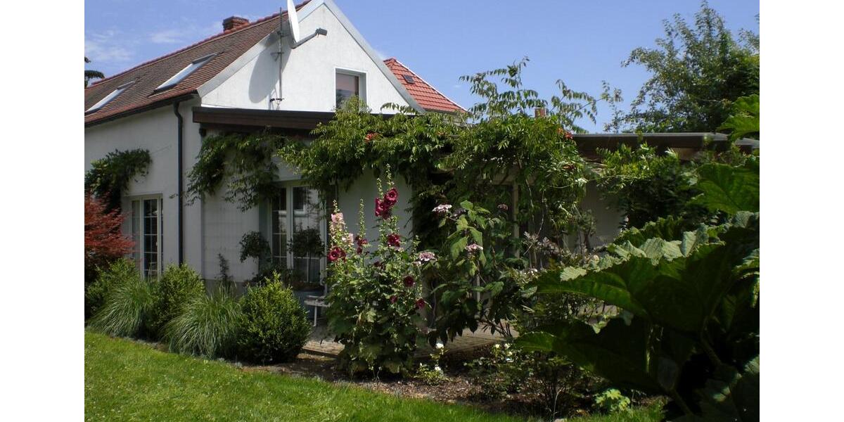 Einfamilienhaus Löbau - 4 Zimmer, 140 m&sup2;, 900&euro; | Angebot:26548886