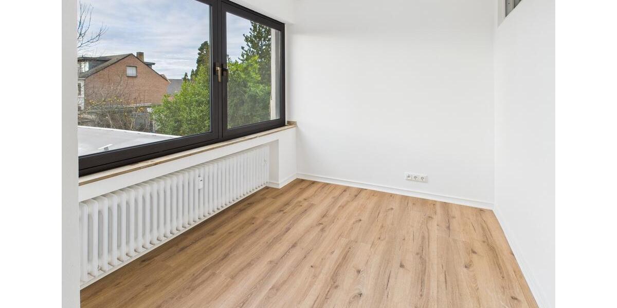 Maisonettenwohnung Düren Distelrath - 4 Zimmer, 171 m&sup2;, 1.700&euro; | Angebot:24659873