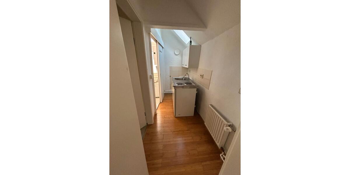 Dachgeschoßwohnung Ludwigslust - 1 Zimmer, 28 m&sup2;, 220&euro; | Angebot:26530063