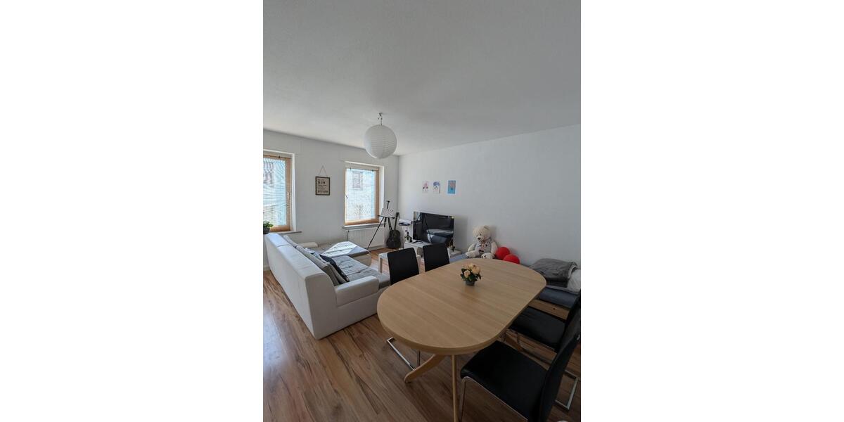 Etagenwohnung Krefeld Cracau - 2 Zimmer, 52 m&sup2;, 550&euro; | Angebot:25157136