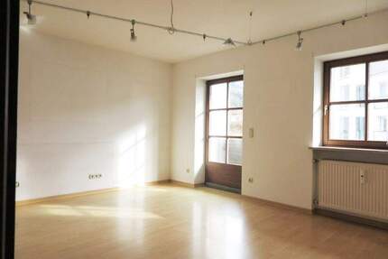 Gewerbeobjekt Berchtesgaden - 4 Zimmer, 101 m&sup2;, 1.400&euro; | Angebot:25705352